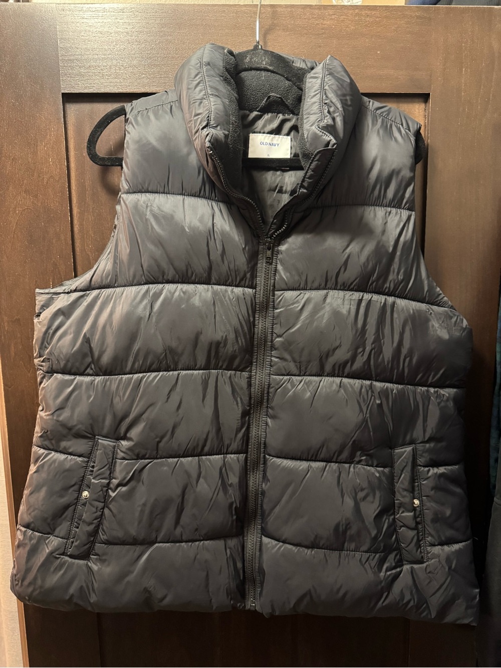 Old Navy Women's Black Quilted Puffer Vest